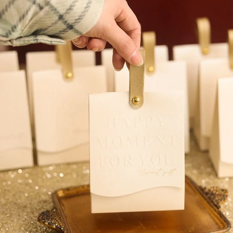 Luxury Portable Wedding Candy Boxes – 10pcs Creative Paperboard Gift Bags with Leather Handle