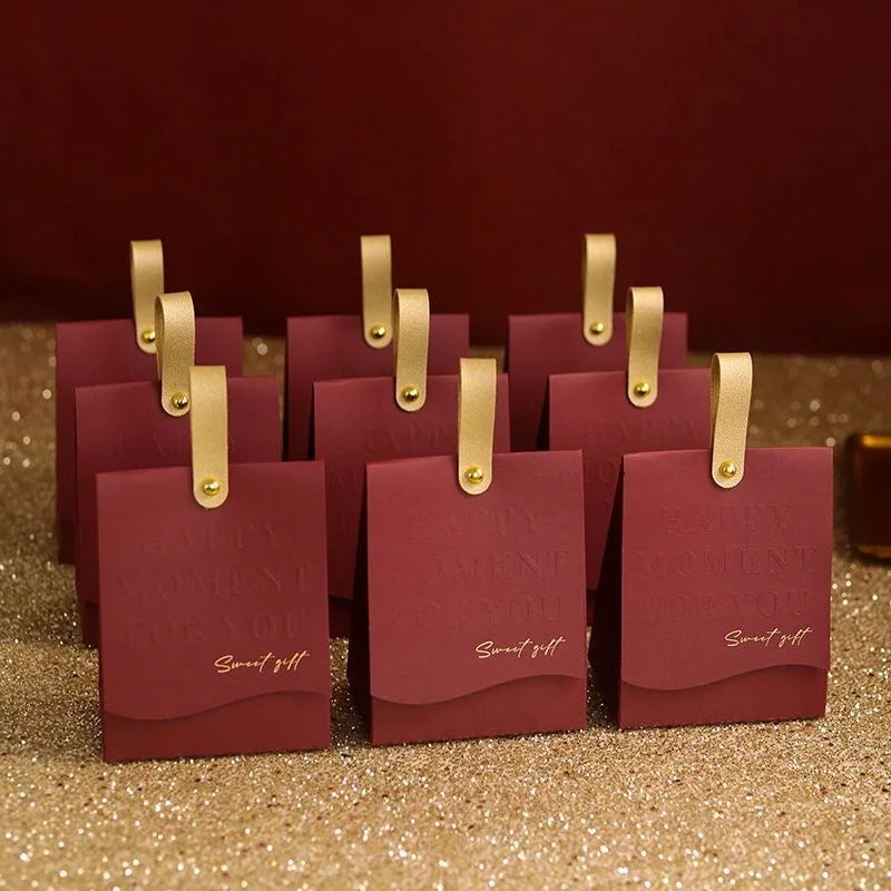 Luxury Portable Wedding Candy Boxes – 10pcs Creative Paperboard Gift Bags with Leather Handle
