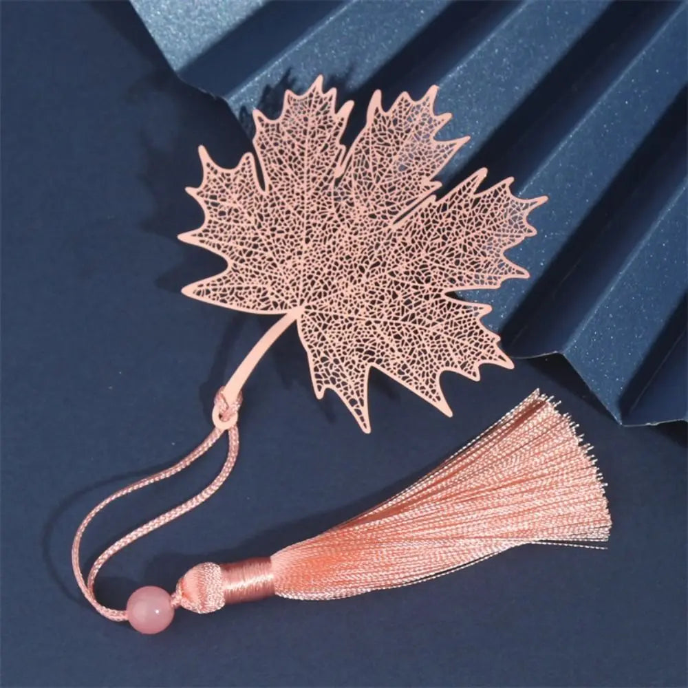 Elegant Metal Bookmark with Tassel – Hollow Leaf & Flower Design for Readers and Gift Lovers