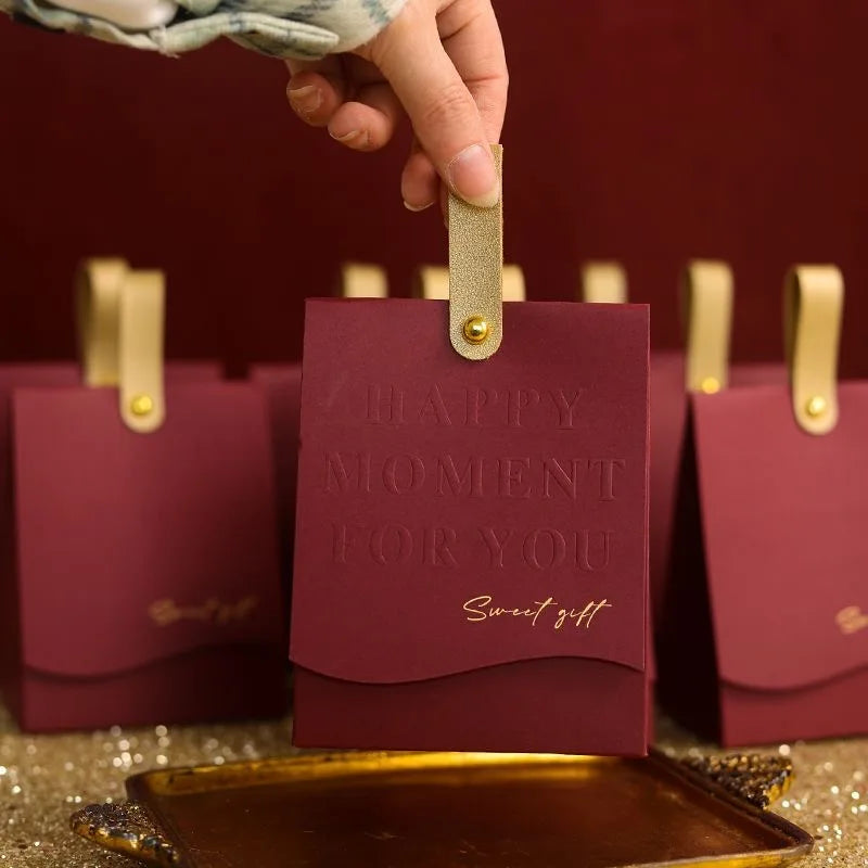 Luxury Portable Wedding Candy Boxes – 10pcs Creative Paperboard Gift Bags with Leather Handle