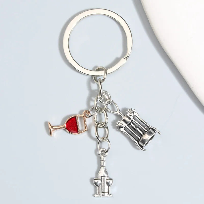 Enamel Wine & Beer Keychain – Trendy Bar-Themed Key Ring for Bags, Cars & Gifts