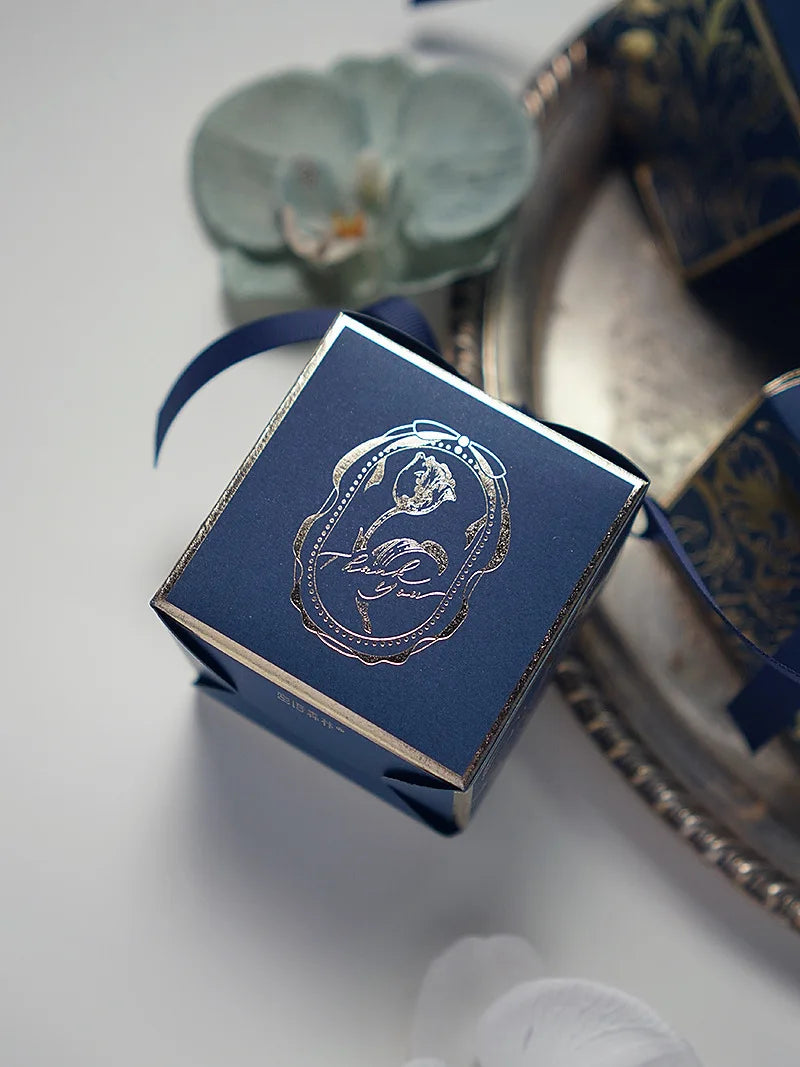 Luxury French Style Wedding Candy Boxes – Golden Paper Gift Favor Box with Ribbon (10–100pcs Lot)